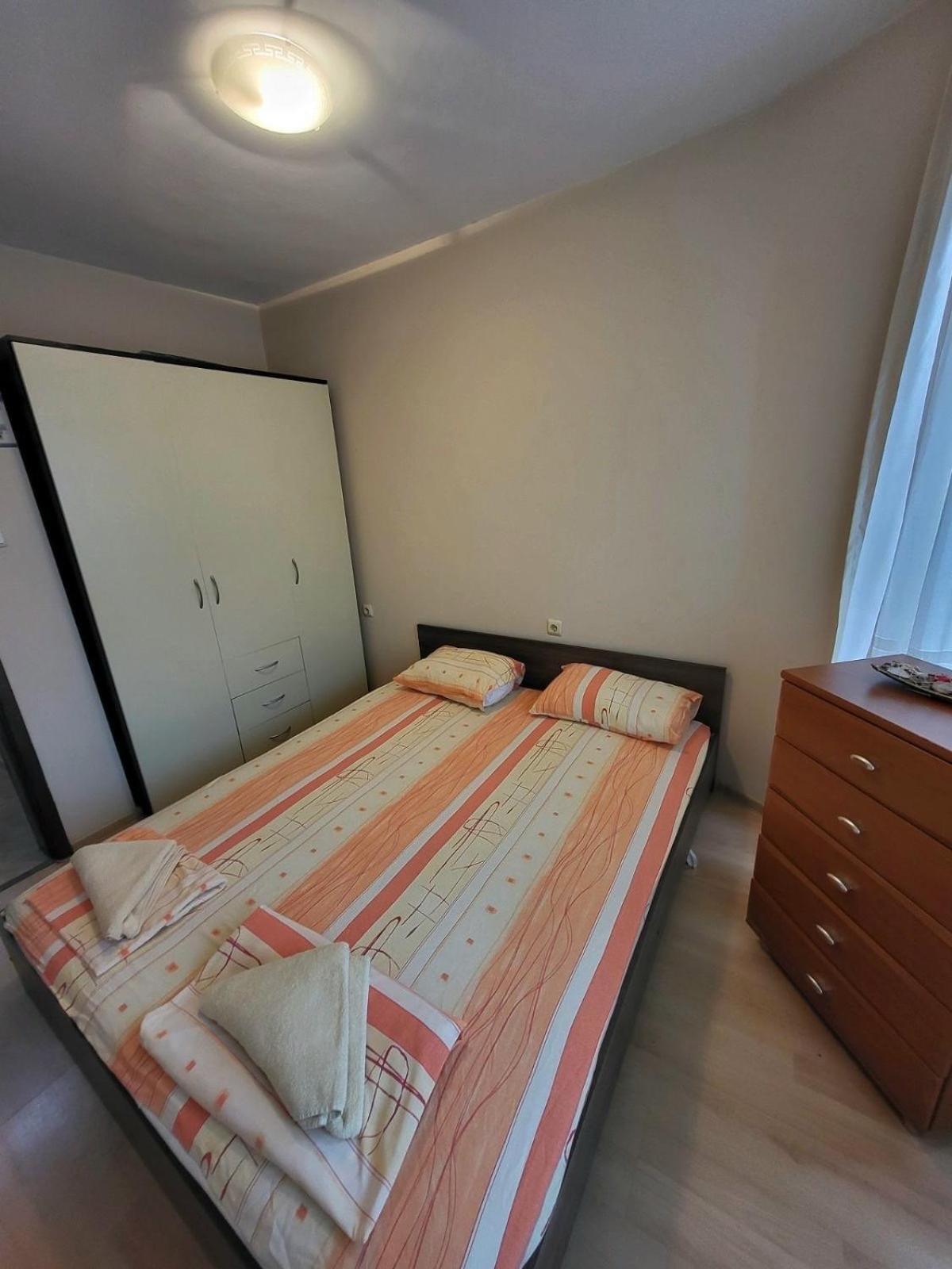 Lux Apartment Sisi Burgas Exteriör bild