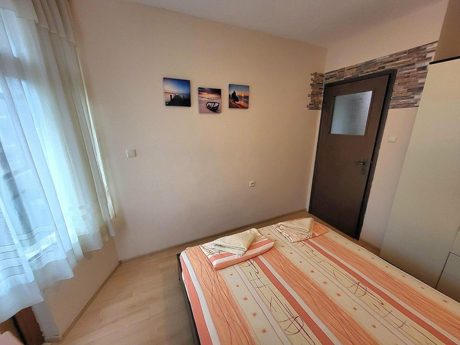 Lux Apartment Sisi Burgas Exteriör bild