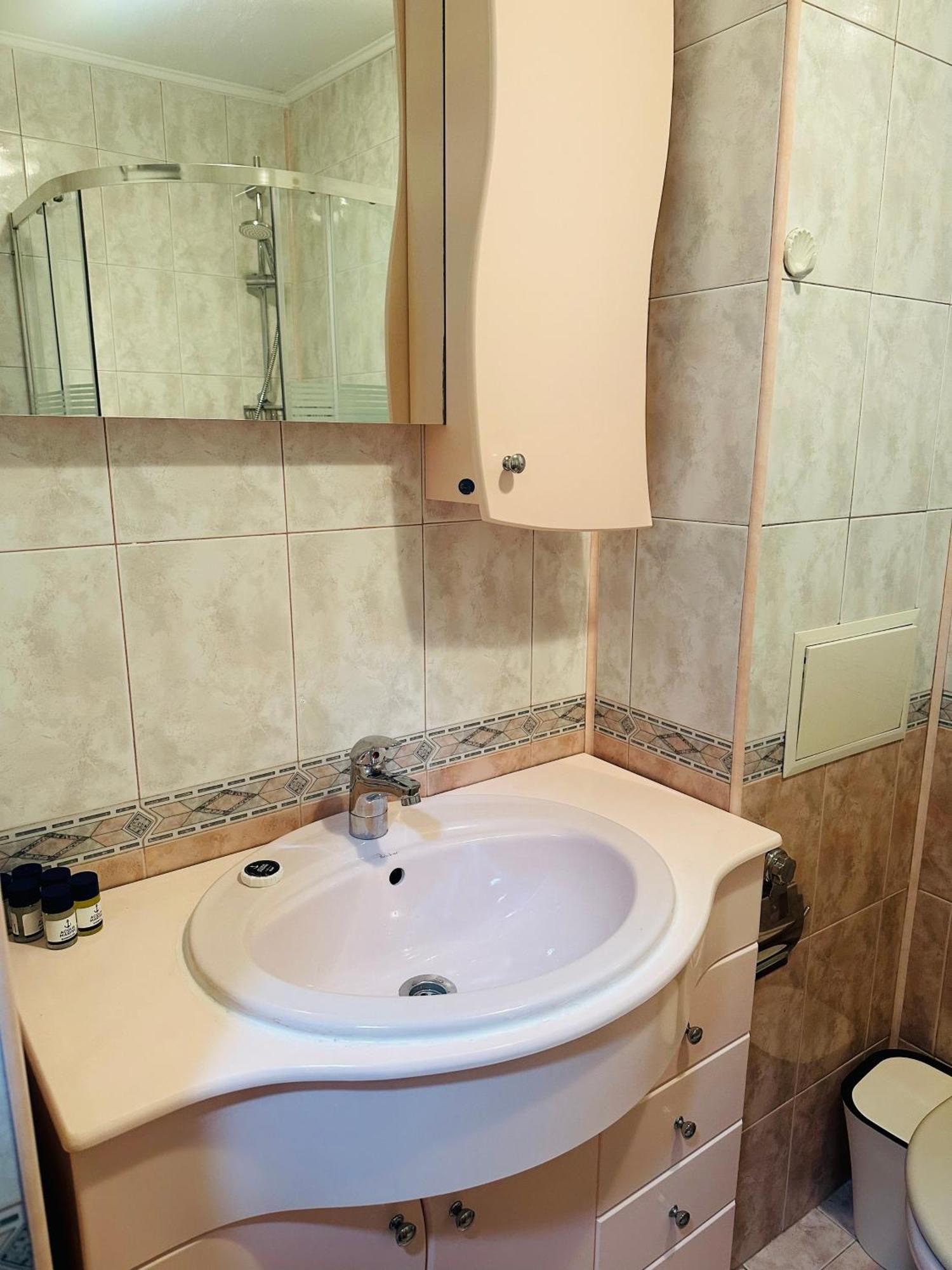 Lux Apartment Sisi Burgas Exteriör bild